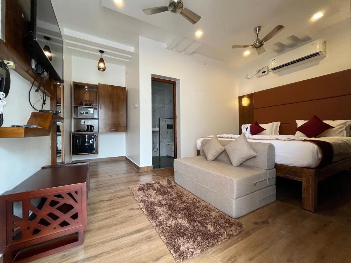 Grb Resort Tiruchchendūr Esterno foto